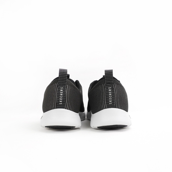 Skechers Arch Fit Refine [104390BLK] 女 健走鞋 休閒 步行 支撐 緩震 舒適 黑