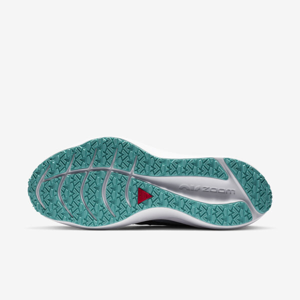 winflo 7 shield running shoe
