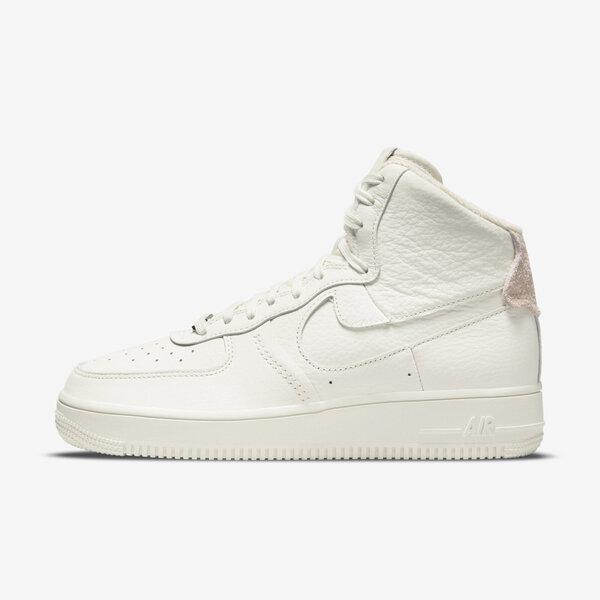 博客來-Nike Wmns AF1 Sculpt [DC3590-102] 女休閒鞋運動經典高筒荔枝