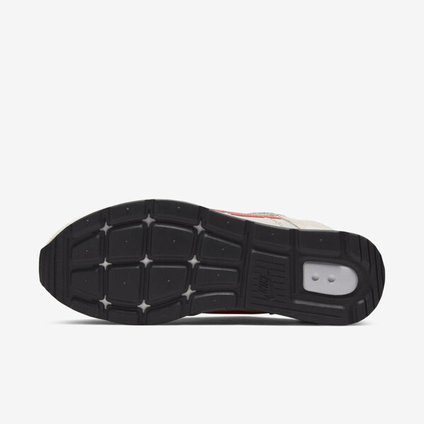 Nike Venture Runner Wide [DM8454-005] 女鞋 運動 休閒 寬楦 復古 穿搭 米 橘