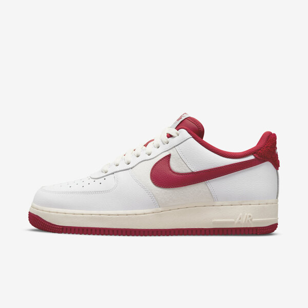 博客來-Nike Air Force 1 07 Lv8 [DO5220-161] 男休閒鞋運動復古奶油底