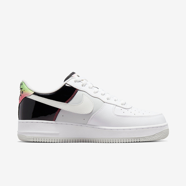 博客來-Nike Air Force 1 07 Lv8 [DV1229-111] 男休閒鞋經典AF1 UV變色