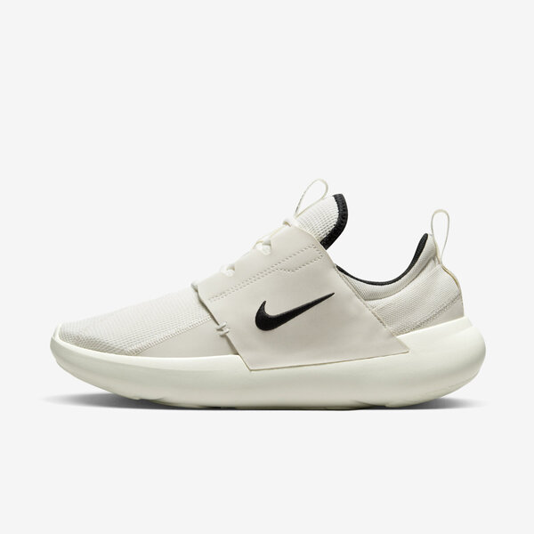 Nike women s free rn commuter 218 store running sneakers