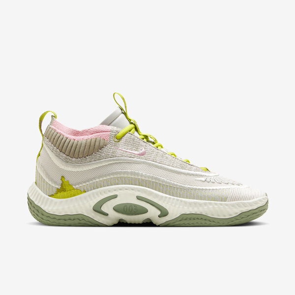【NIKE】Cosmic Unity 3 Women's Basketball Shoes Amazon.com | NIKE Cosmic Unity 3 