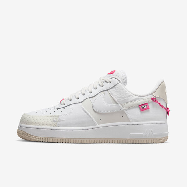 博客來-Nike Wmns Air Force 1 07 LX [DX6061-111] 女休閒鞋運動經典粉