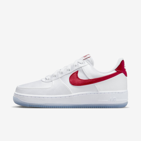 即発★大人気★NIKE★W AIR FORCE 1 '07 ESS SNKR★DX6541 100 Nike Wmns Air Force 1 07 ESS SNKR [DX6541-100] Women Casual
