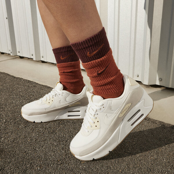靴 Nike/Air Max 90 LV8 FD4328-100 Sail NIKE AIR MAX 90 LV8 SAIL/SAIL-PHANTOM-LT OREWOOD BRN（ナイキ