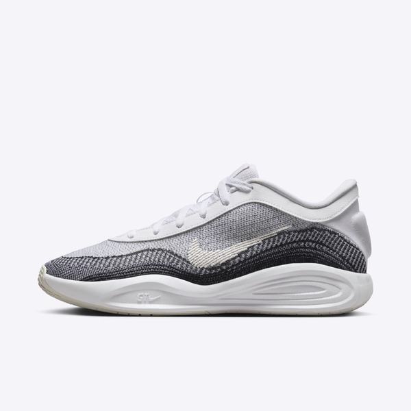 ◆正規品◆NIKE G.T. HUSTLE ACADEMY EP◆関税込◆男女共用◆ G.T. Hustle Academy EP Basketball Shoes. Nike JP