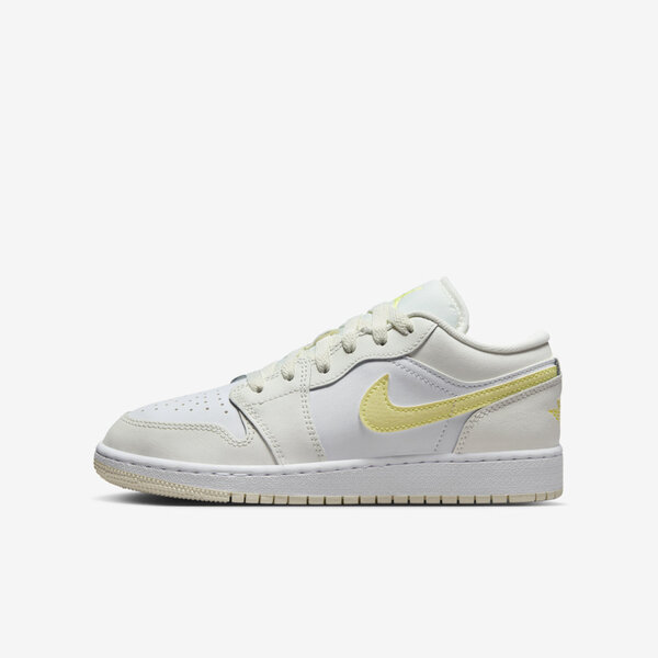 NIKE AIR JORDAN 1 LOW 