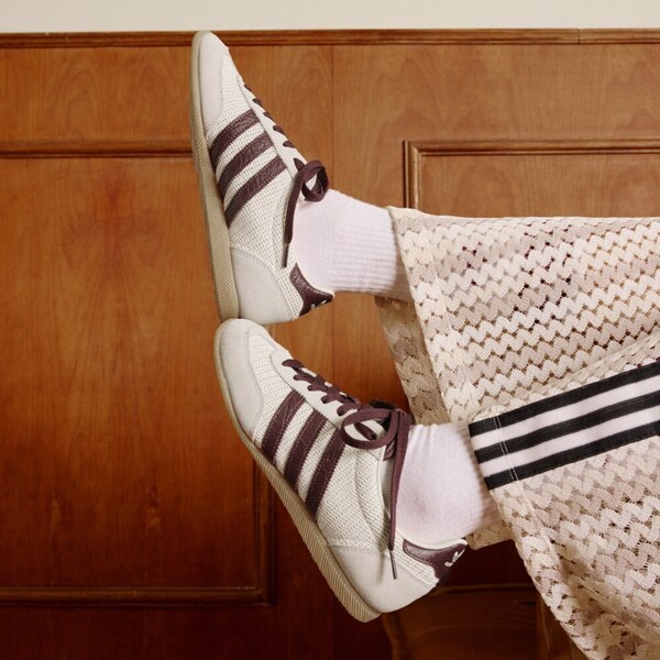 Adidas 愛迪達 Japan W [JR7161] 女 運動休閒鞋 德訓鞋 薄底 舒適 穿搭 米 酒紅