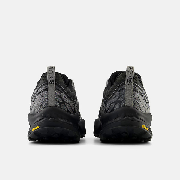 New Balance Fresh Foam X Hierro V8 [MTHIERK8] 男 慢跑鞋 2E寬楦 黑灰